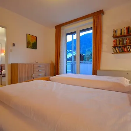アパート Spacious 2 Bedroom Zell-am-see Town Center *