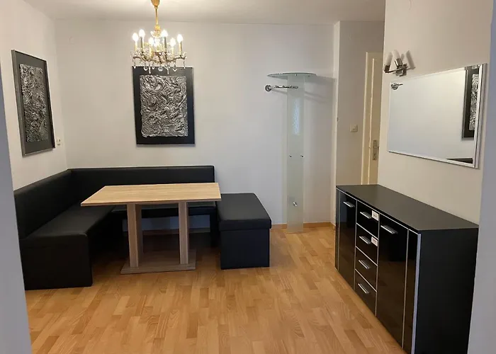 Spacious 2 Bedroom Zell-am-see Town Center アパート *